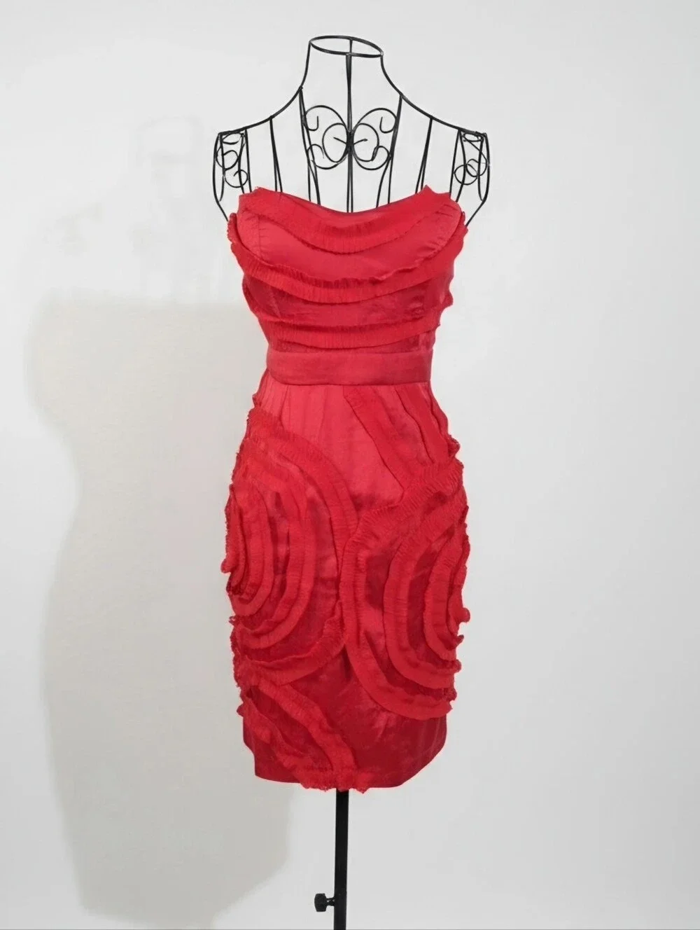 Strapless Ruffled Cocktail Dress in Red